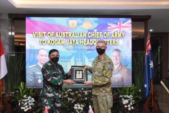 Kodam Jaya Menerima Kunjungan Kehormatan Kepala Staf Angkatan Darat (KSAD) Australia Uritanet.com