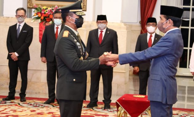 Presiden RI Joko Widodo Lantik Jenderal TNI Andika Perkasa Sebagai Panglima TNI   Uritanet.com
