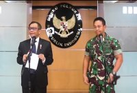 Panglima TNI Sambangi Menko Polhukam Bahas Penanganan Papua Uritanet.com