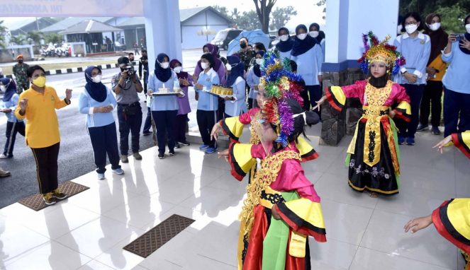 Kunjungan Silaturahmi Ketum Dharma Pertiwi Ke PIA Ardhya Garini Gabungan IV Korpaskhas Uritanet.com