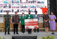 Panglima TNI Bersama Menteri BUMN Serahkan Beasiswa Kepada 118 Putra Putri TNI Dari SIG Uritanet.com