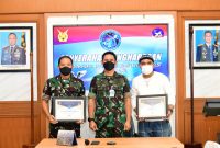 TNI Angkatan Udara Beri Apresiasi Sanraksaka dan Musisi Devit Millu Alor Uritanet.com