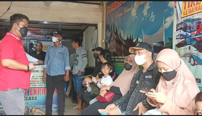 Plt.Walikota Bekasi Tri Adhianto Sidak Terminal Bekasi Monitoring Mudik Lebaran 1443 H Uritanet.com