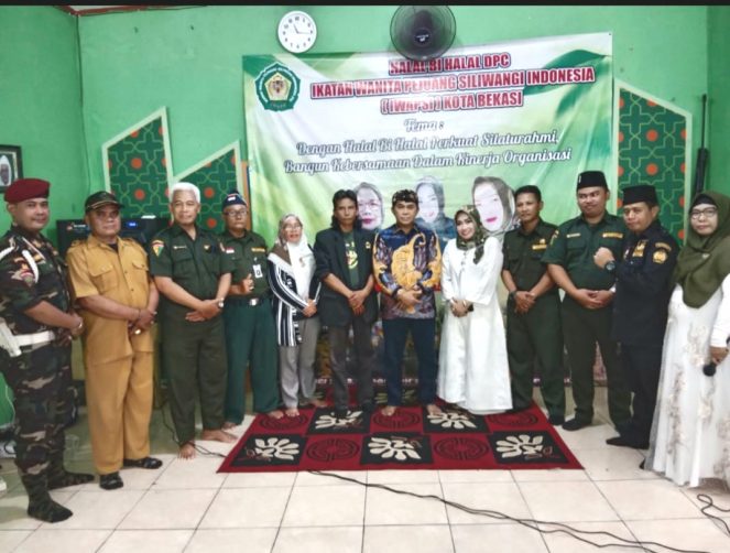 Hj.Tati Arianingsih,M.Pd.I Ketua Iwapsi DPC Kota Bekasi Mengadakan Halal Bi Halal Uritanet.com
