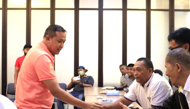 Tri Adhianto Sah Ketua Persipasi Kota Bekasi Uritanet.com