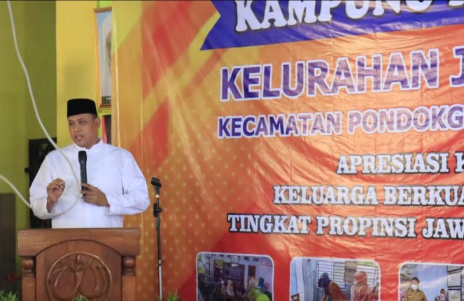 Plt. Walikota Bekasi Apresiasi Kampung KB Terbaik di Jatibening Uritanet.com