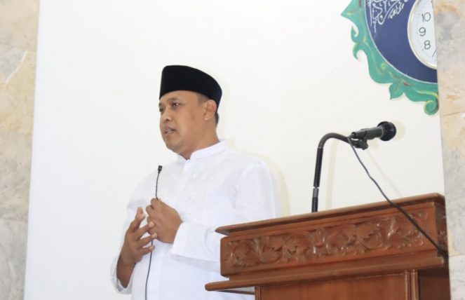 Warga Kota Bekasi Sholat Ghaib Mendoakan Putra Gubernur Jawa Barat 'Eril' Uritanet.com