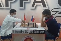 mohammad ervan vs Darwin Laylo dalam japfa chess festival, (foto:redaksi)